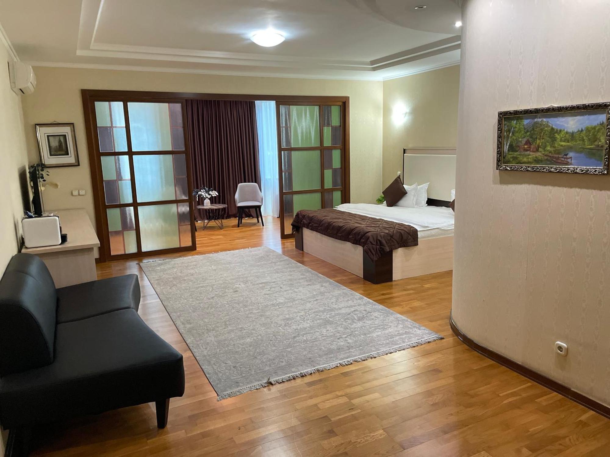אלמטי Apartment 5 מראה חיצוני תמונה